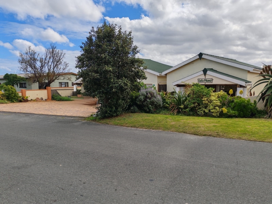 5 Bedroom Property for Sale in Perlemoenbaai Western Cape